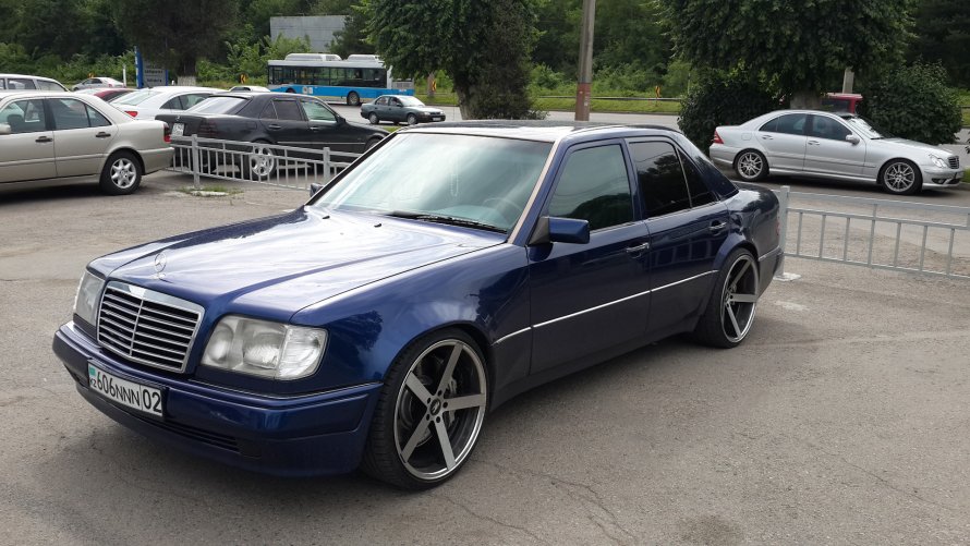 Mercedes Benz w124 e500 салон