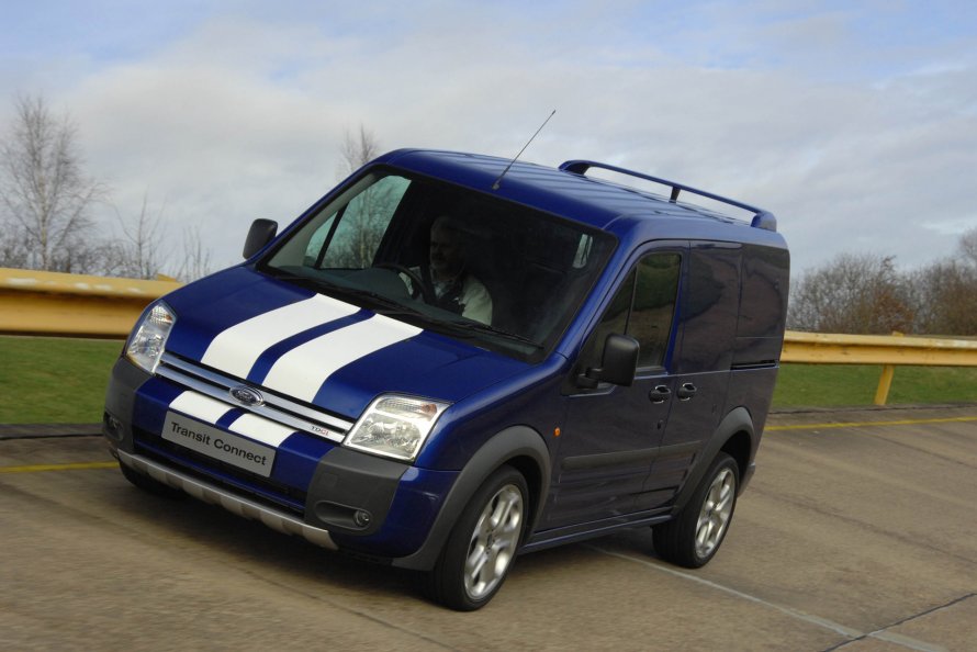 Ford Tourneo stance