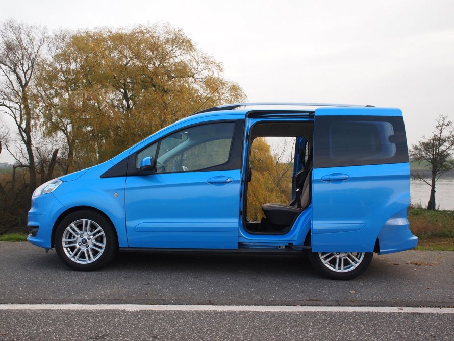 Форд Tourneo Courier