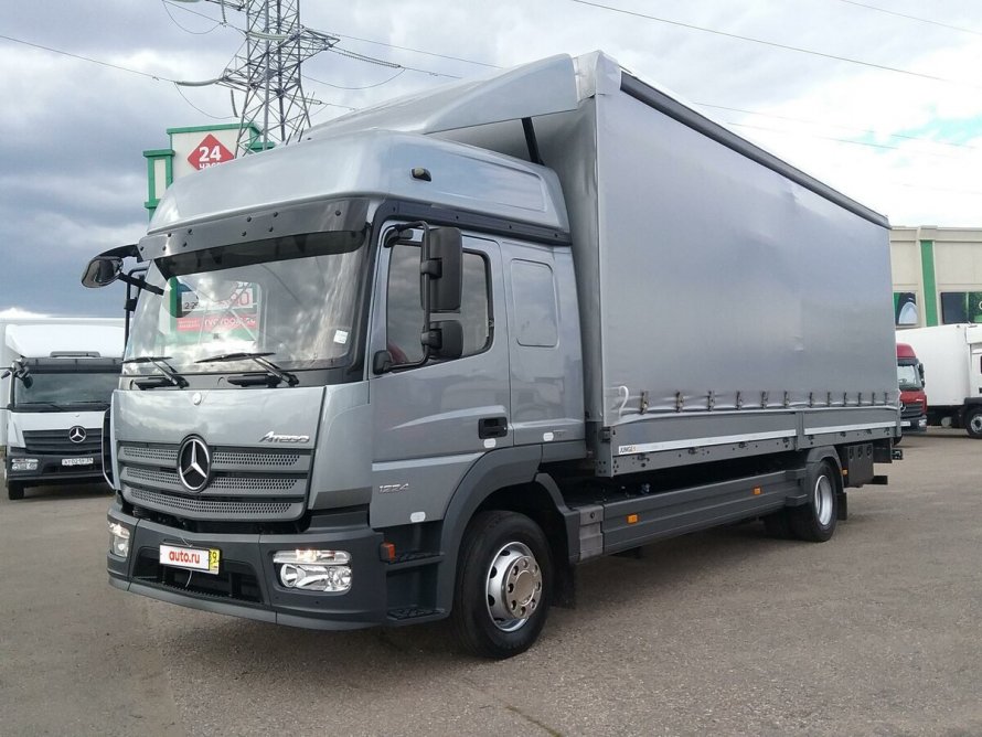 Mercedes Atego 1995 зеленый