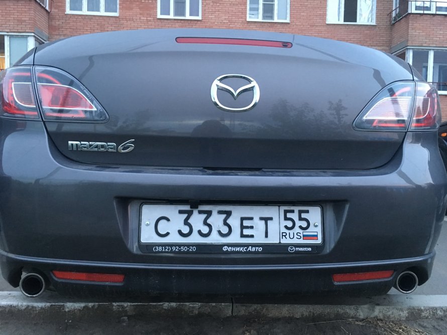 Мазда 6 2008 года вид сзади