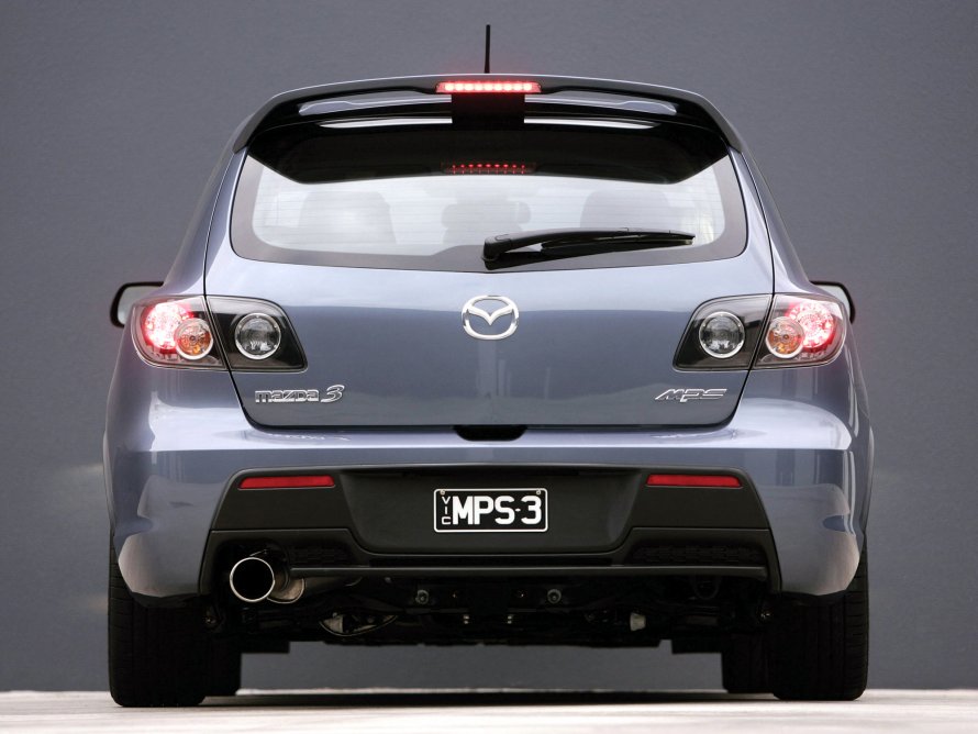 Mazda 3 BK хэтчбек сзади