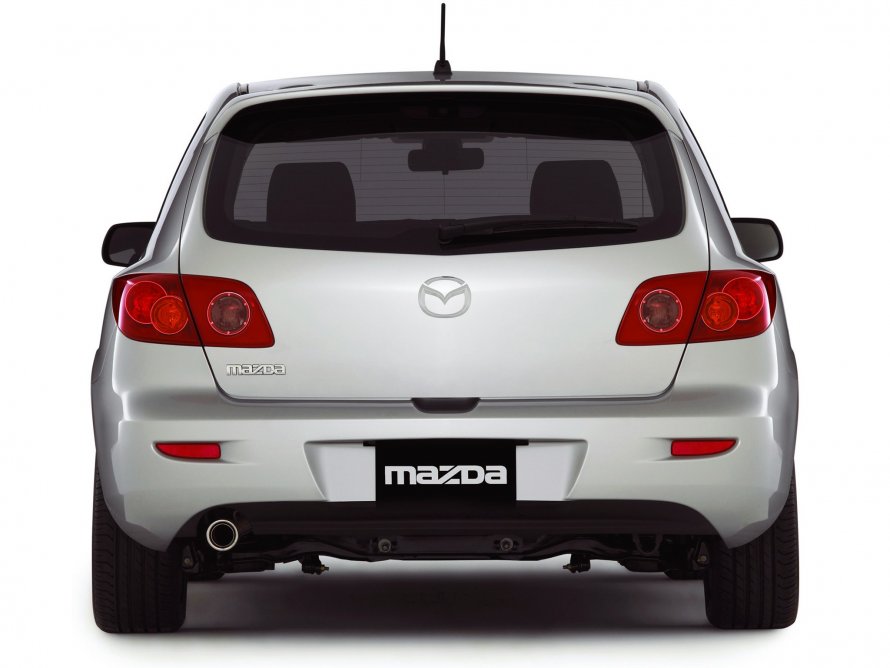 Mazda 3 BK хэтчбек сзади