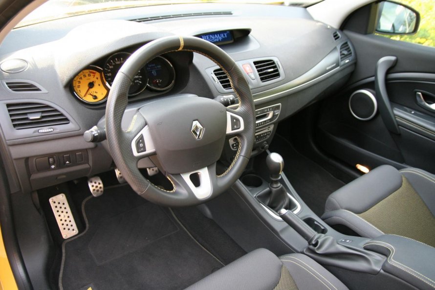 Renault Megane 2011 салон