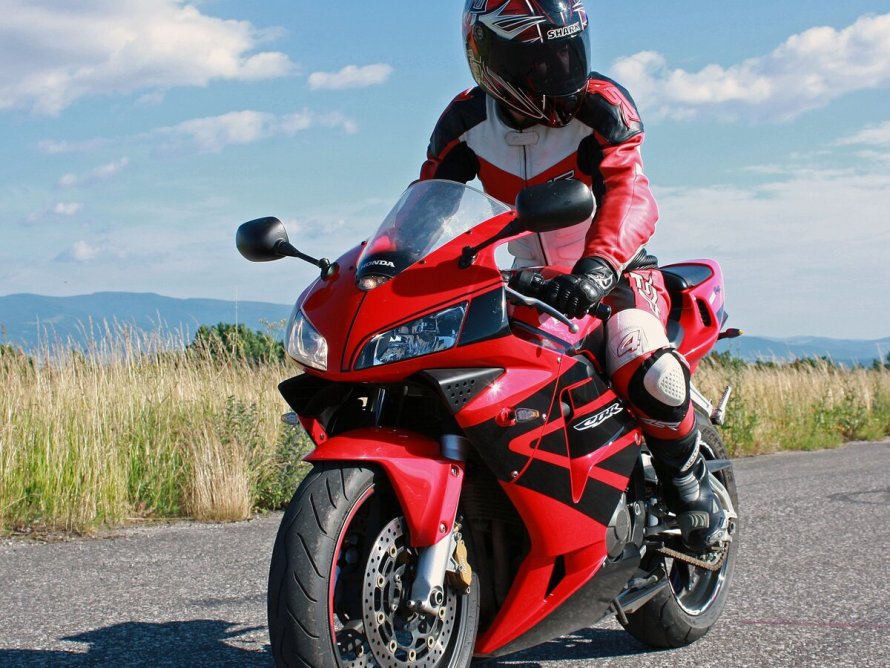 Honda 600rr с водителем