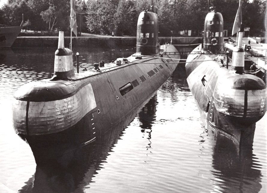 USS Greenfish (SS-351)