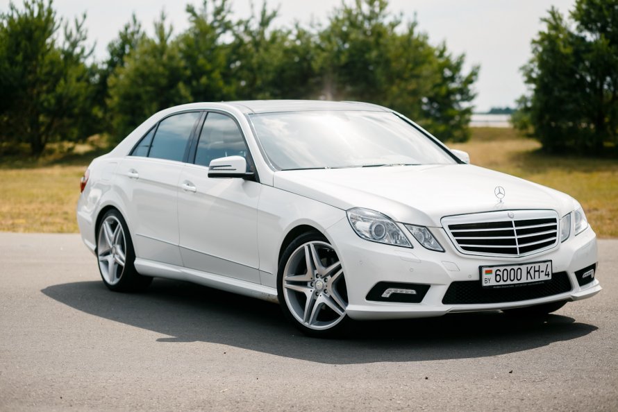 Мерседес Бенц w212