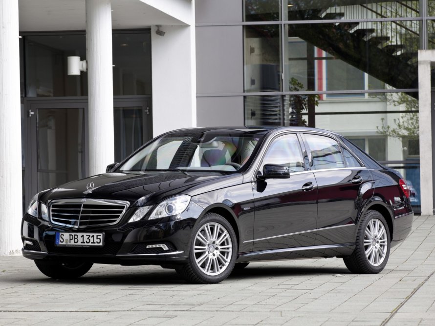 Мерседес Бенц w212