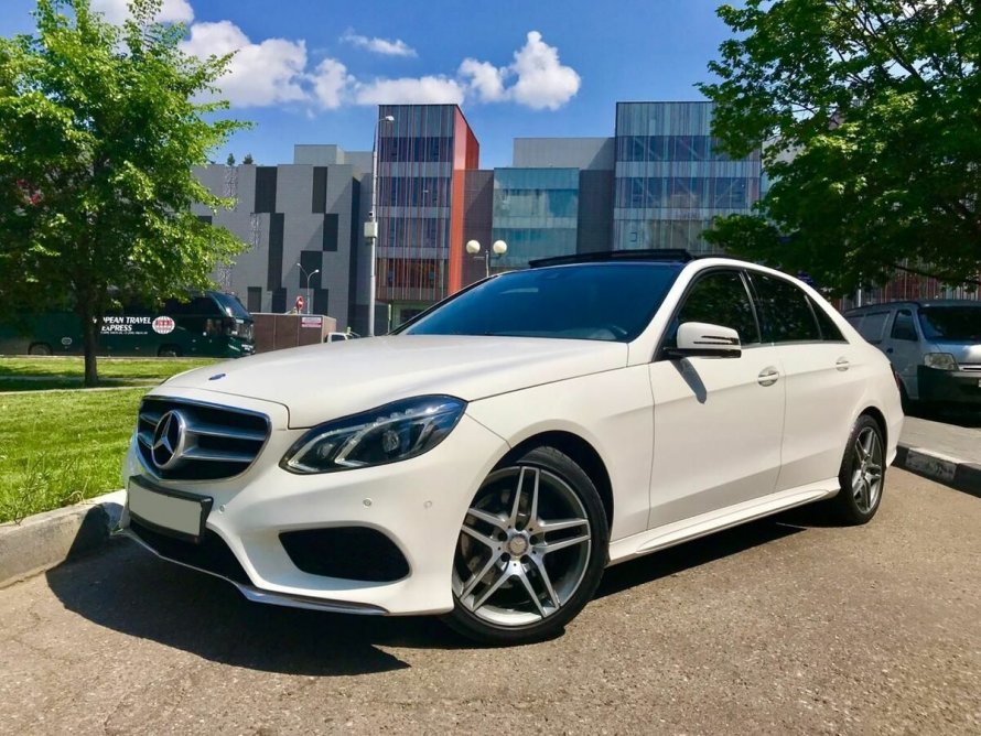 Mercedes Benz w212 белый