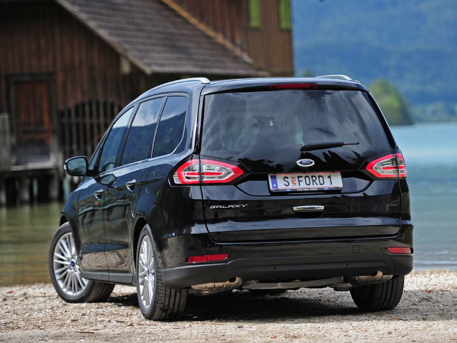 Ford Galaxy 205