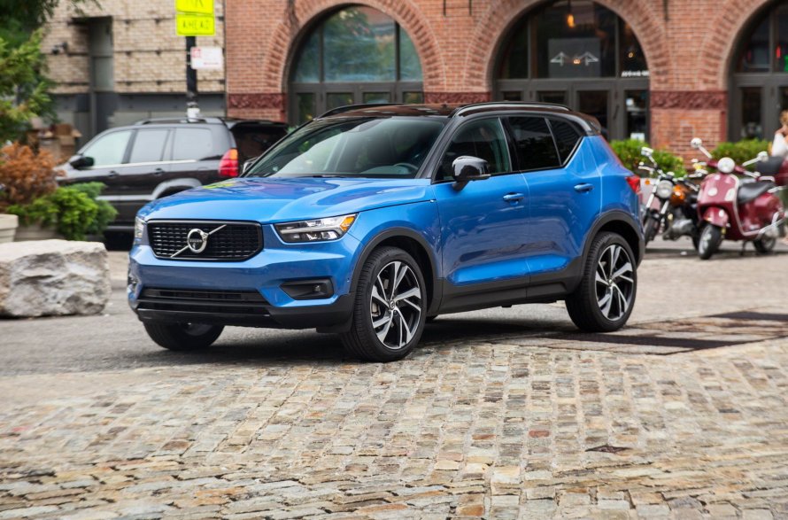 Вольво xc40 r-Design