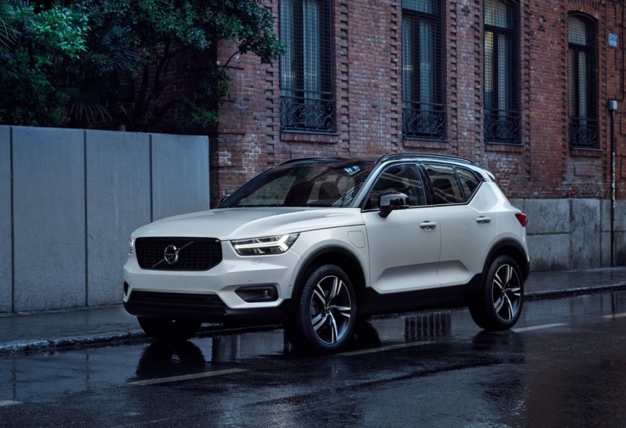 Volvo xc40 r20
