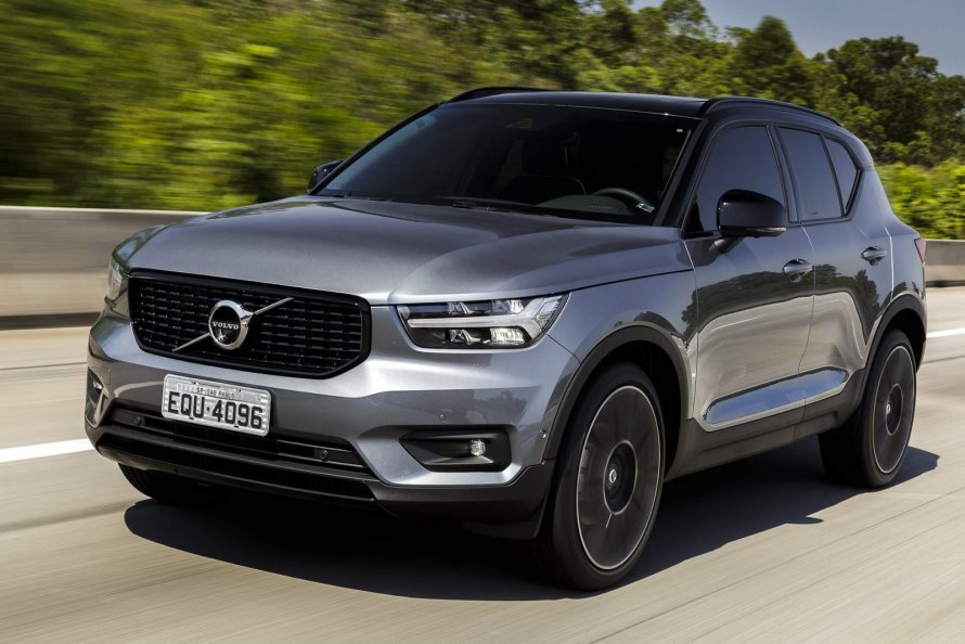 Volvo кроссовер xc40 2020