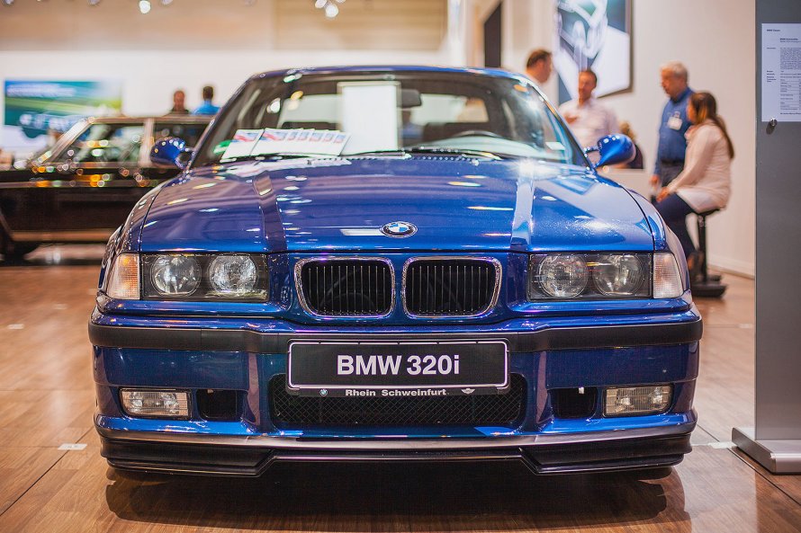 BMW e36 320i