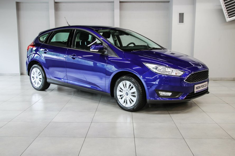 Ford Focus 3 2018 синий седан