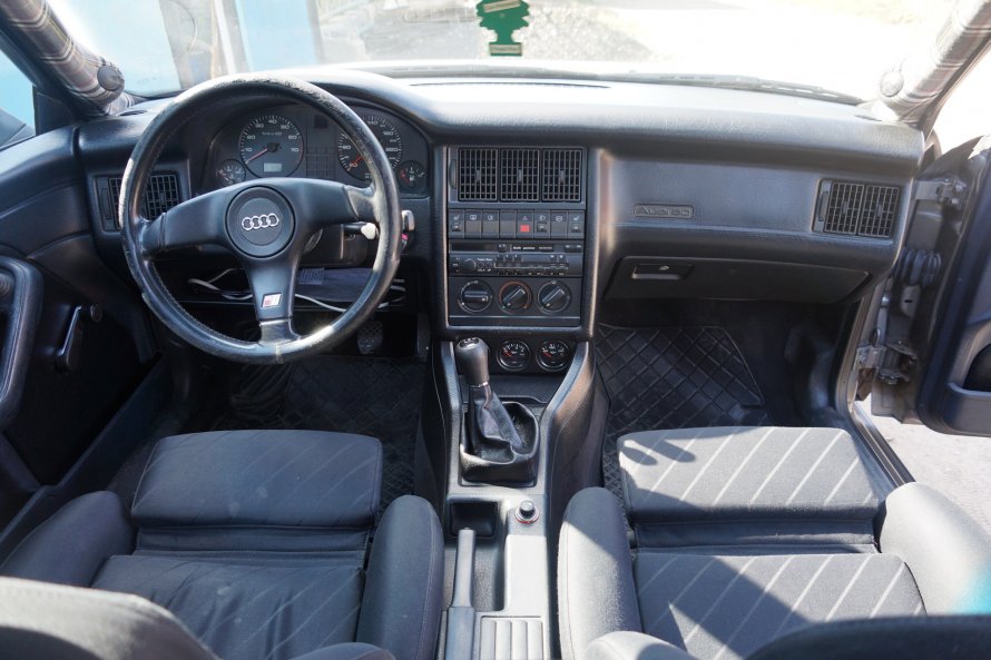 Ауди 80 b4 салон