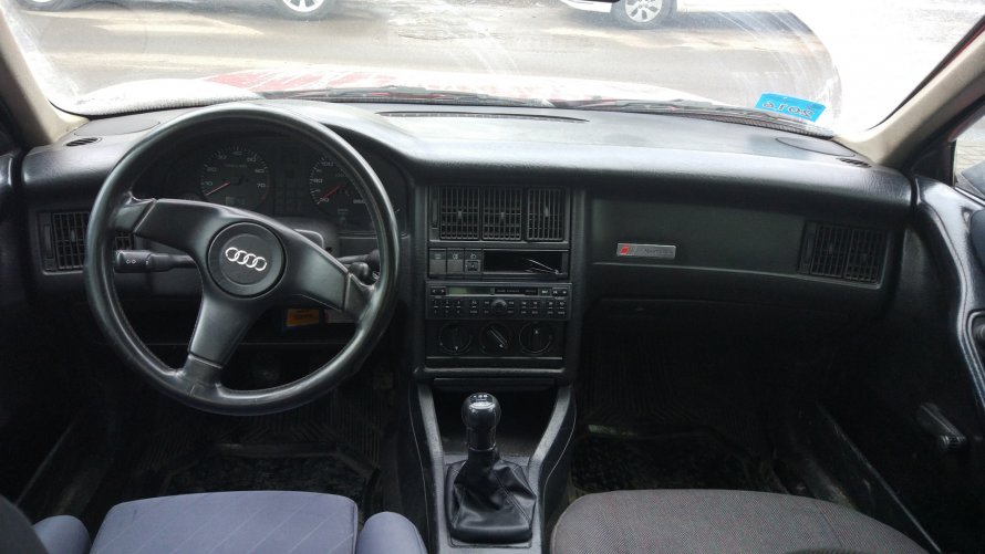 Audi 80 салон