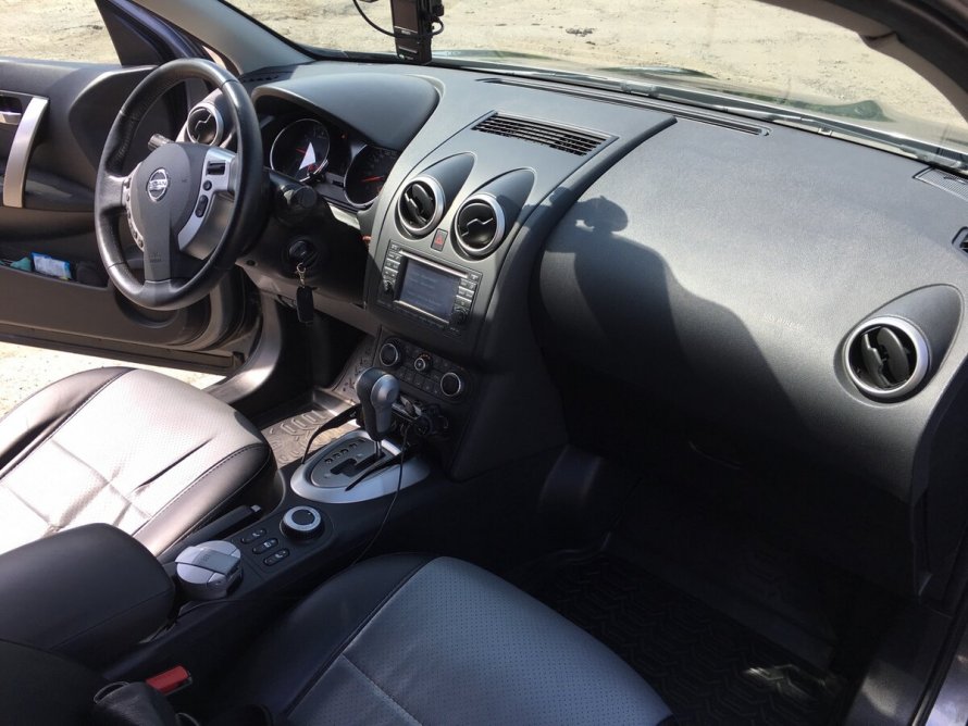Nissan Qashqai i Рестайлинг салон