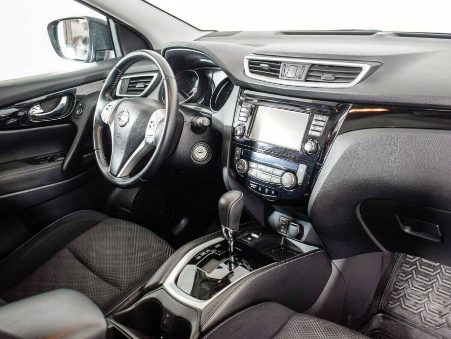 Nissan Qashqai 2015 Interior