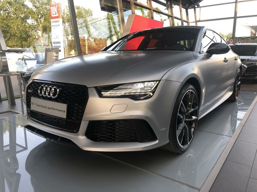 Ауди серебристая rs7
