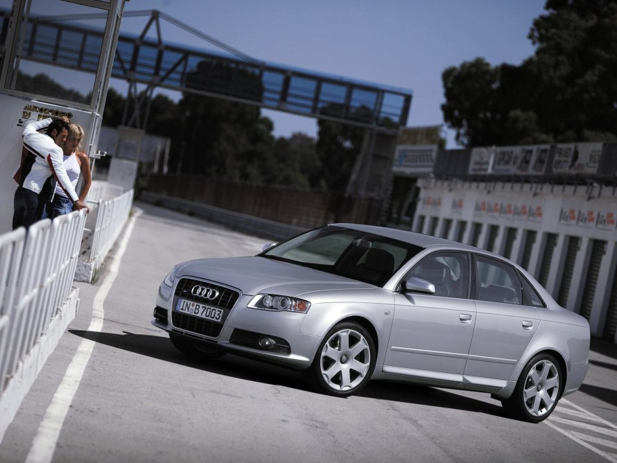 Ауди s4 2005