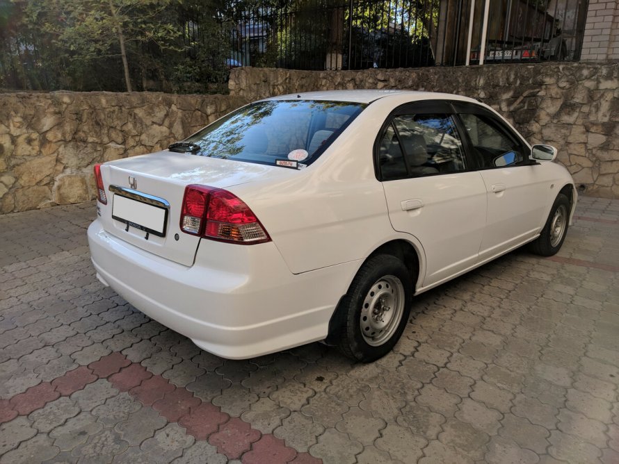 Honda Civic Ferio 3