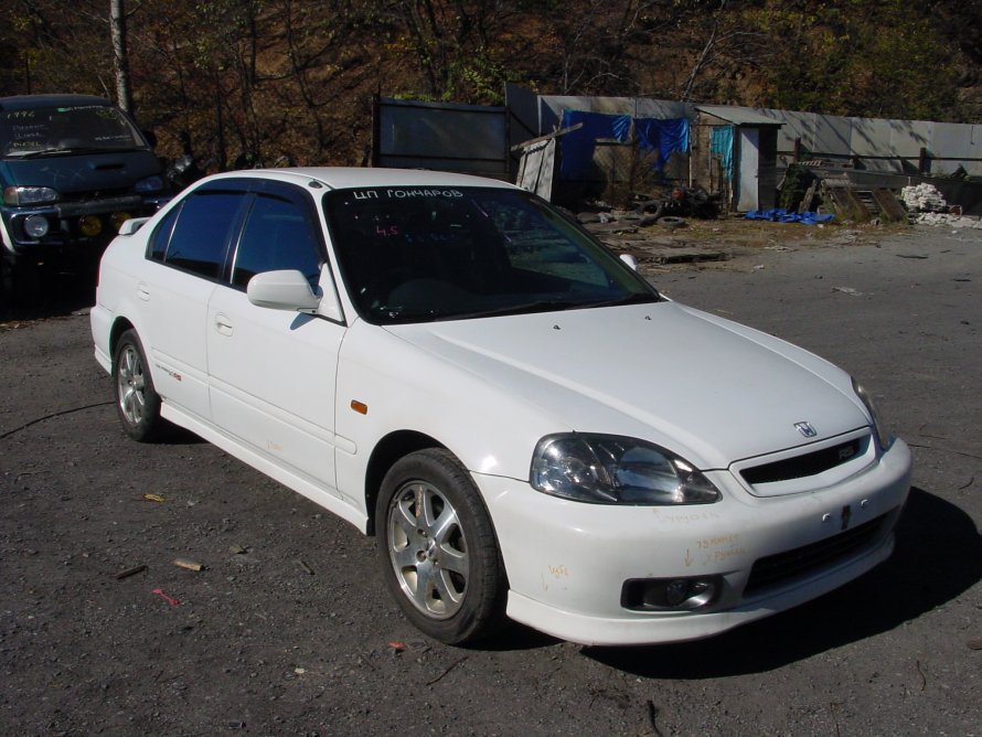Honda Civic Ferio 3