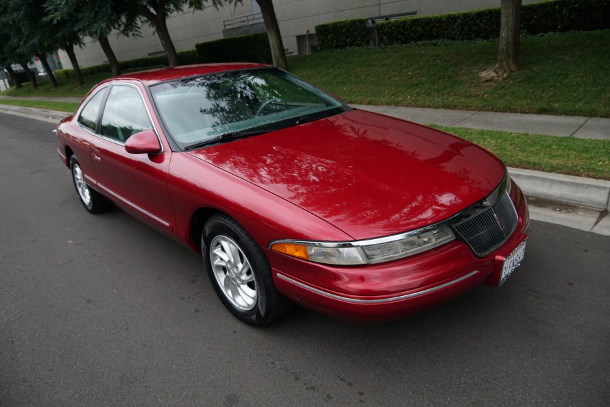 Lincoln Mark 8