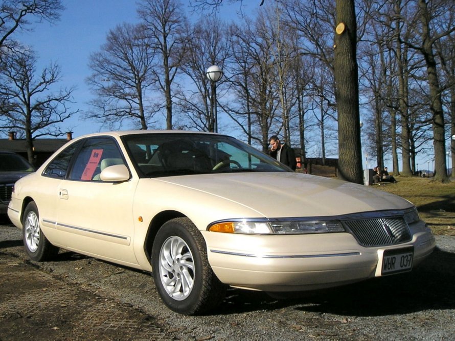 Lincoln Mark VIII
