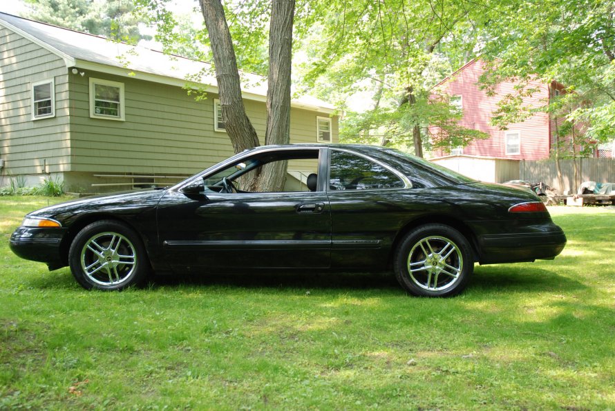 1995 Lincoln Mark VIII Coupe