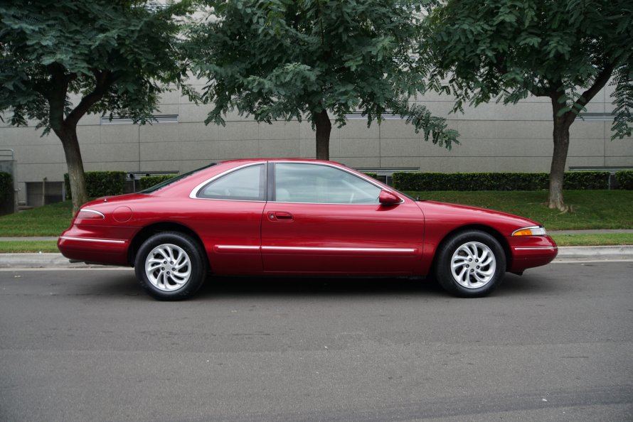 1995 Lincoln Mark VIII Coupe