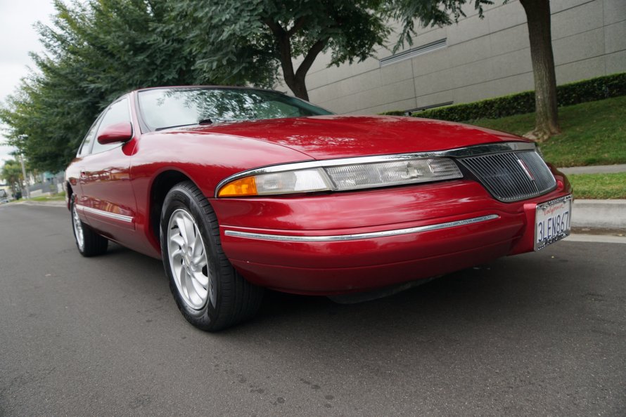1995 Lincoln Mark VIII Coupe