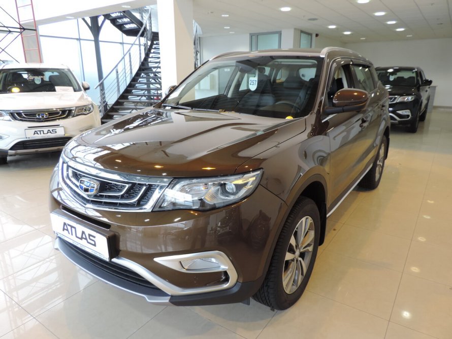 Geely Atlas 2019 коричневый