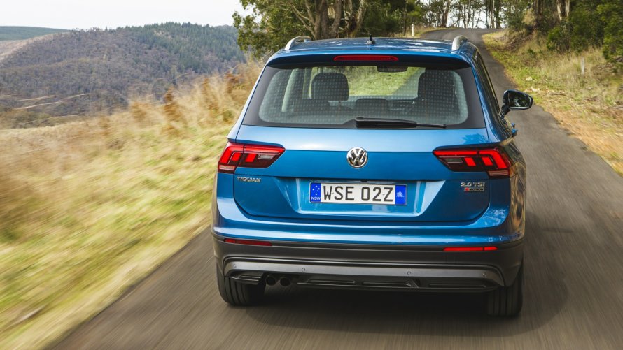 Volkswagen Tiguan 2016 сзади