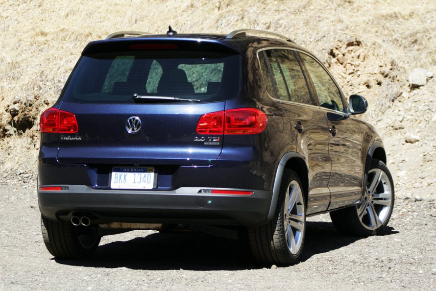 Volkswagen Tiguan 2014 сзади