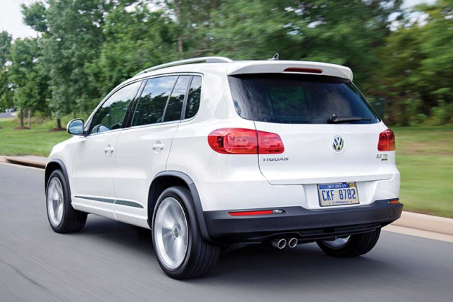 Volkswagen Tiguan 2015 сзади