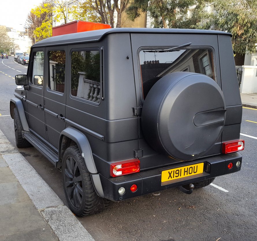 Mercedes g-class и Hummer h2