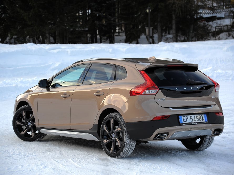 Вольво v40 Cross Country
