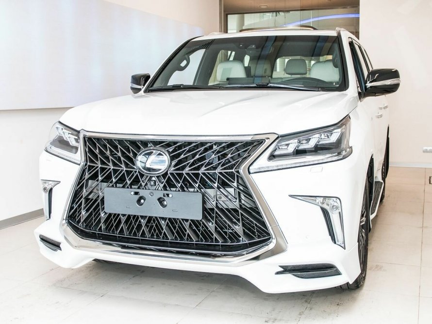 Лексус джип 2018 LX