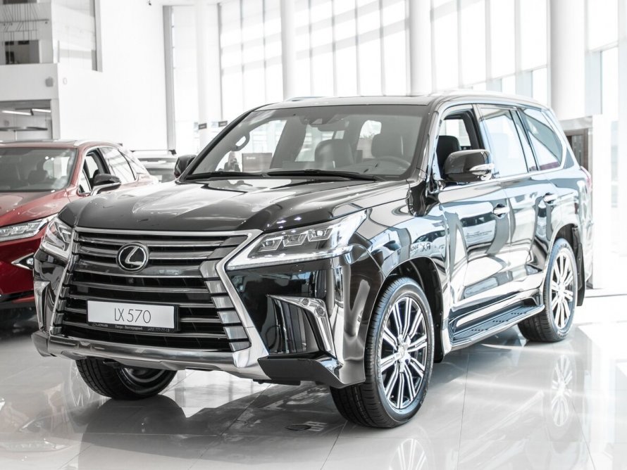 Лексус LX 570 белый