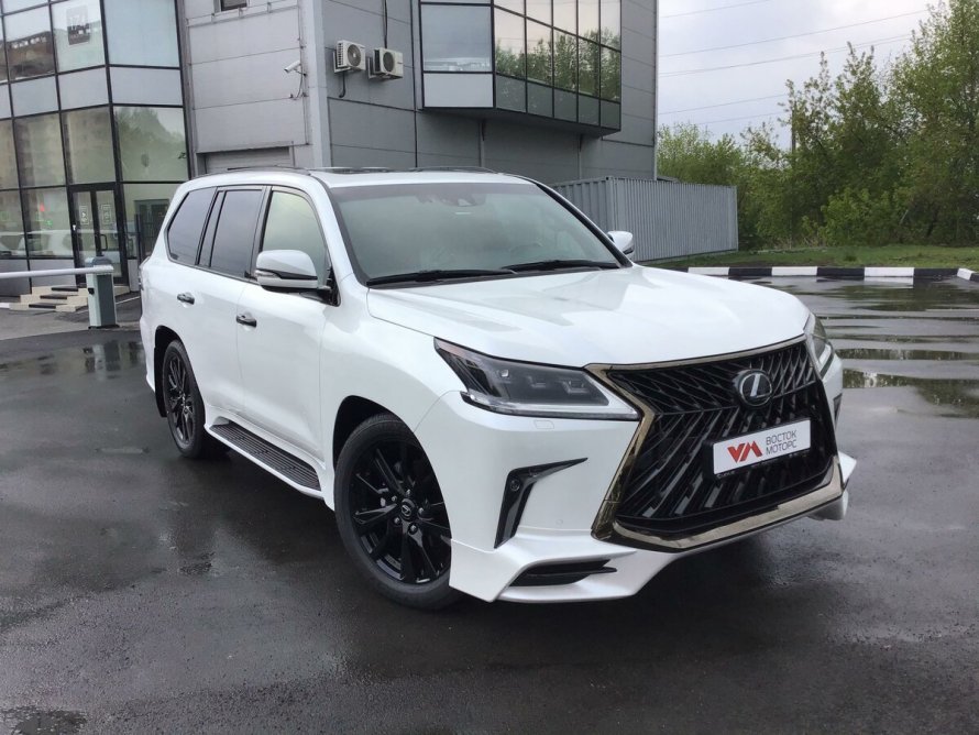 Lexus LX 570 Black Vision 2020