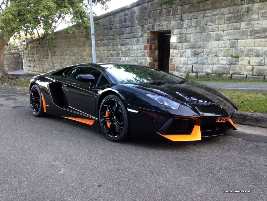 Lamborghini Aventador lp700-4 черная