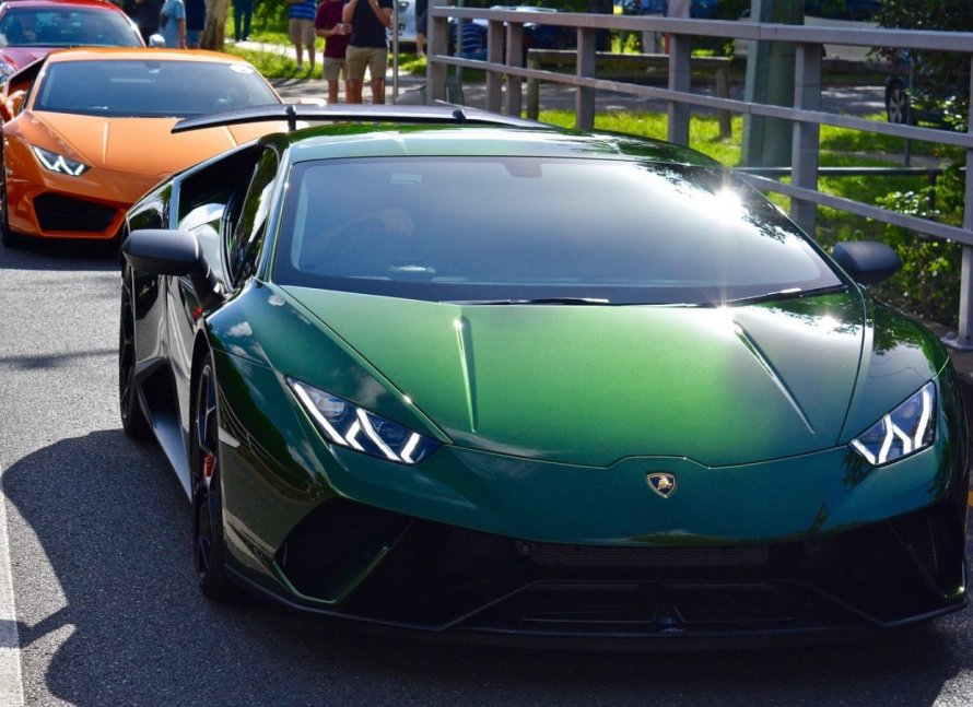 Lamborghini Aventador lp700-4 розовая