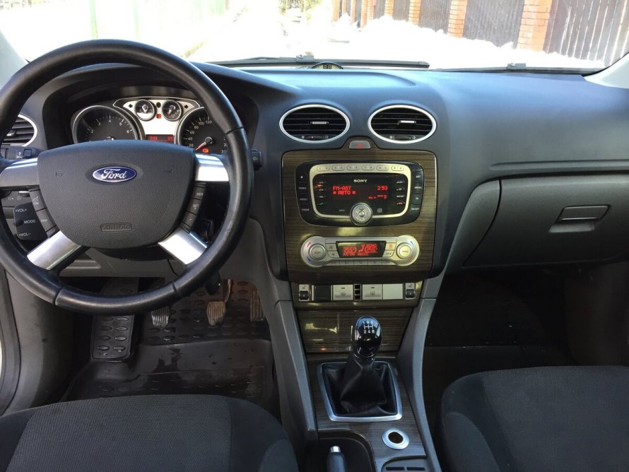 Ford Focus 2 Рестайлинг салон