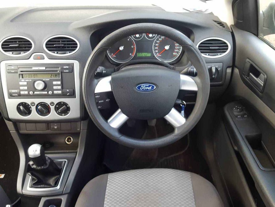 Ford Focus 2008 chia 1.8