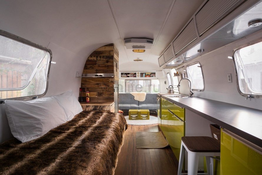 Автодом Airstream