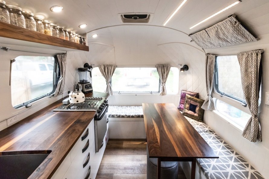Airstream Classics 2020 — культовый автодом