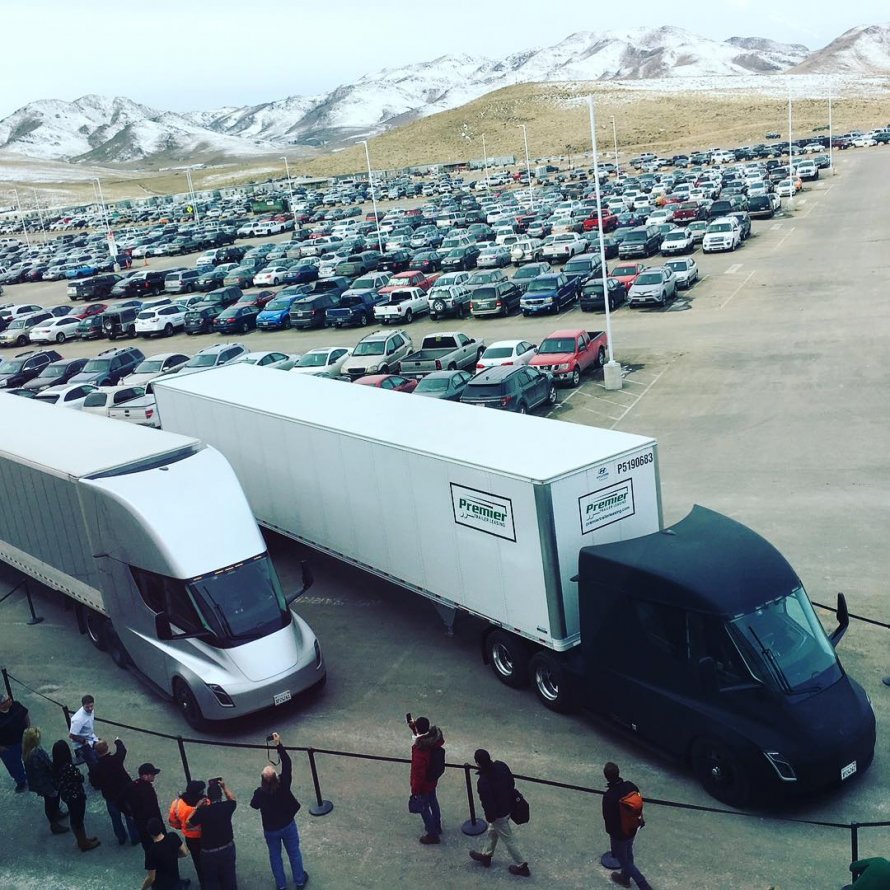 Tesla Semi салон