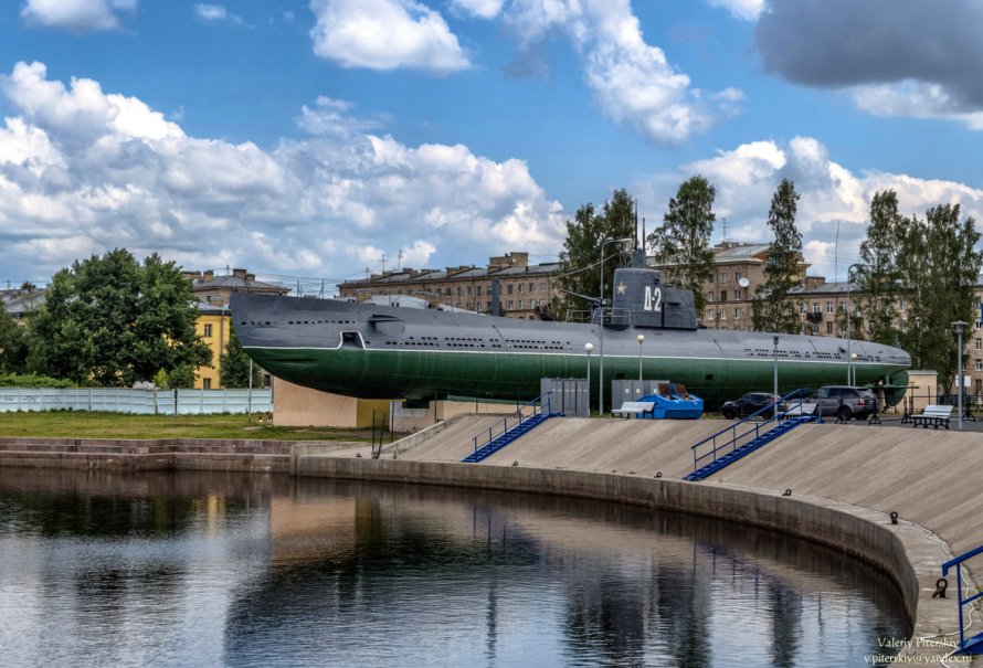 Музей подводная лодка в Санкт-Петербурге Народоволец