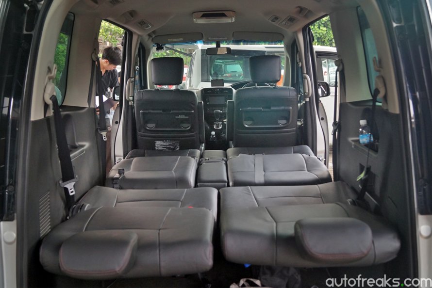 Nissan Serena 2015 салон